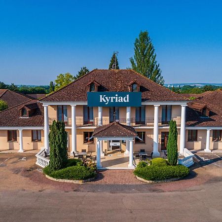 Kyriad サンス エクステリア 写真
